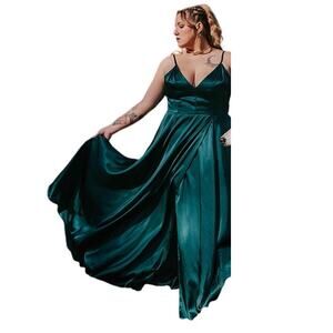 Galina Signature Bridesmaid gown dress green Size 16